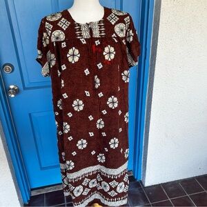 Vintage Brown Hawaiian Night Dress